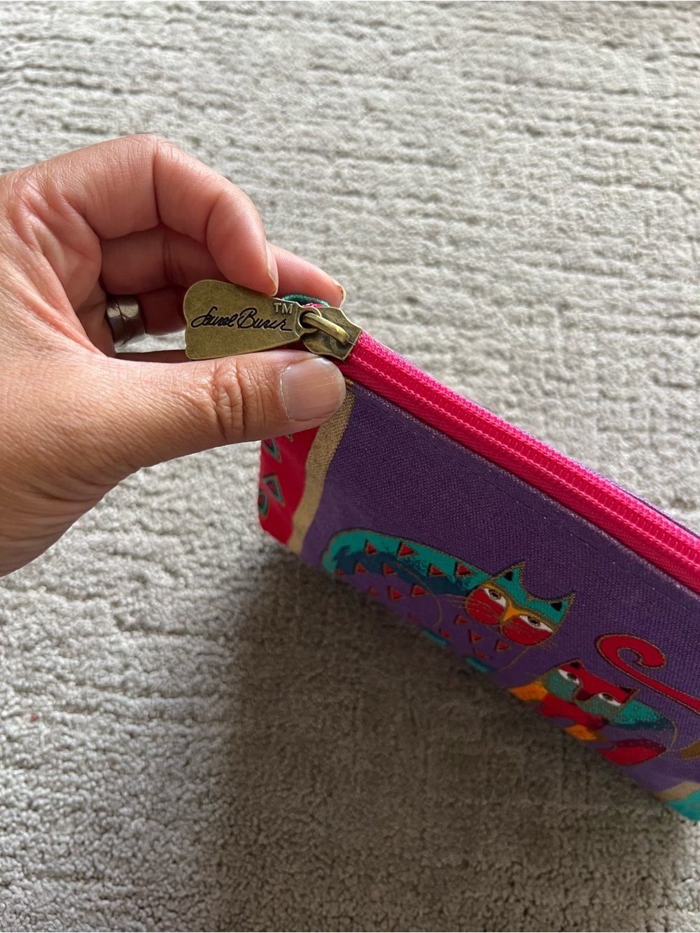 Laurel Burch Multicolor Cat Print Zip Pouch - Picture 5 of 11